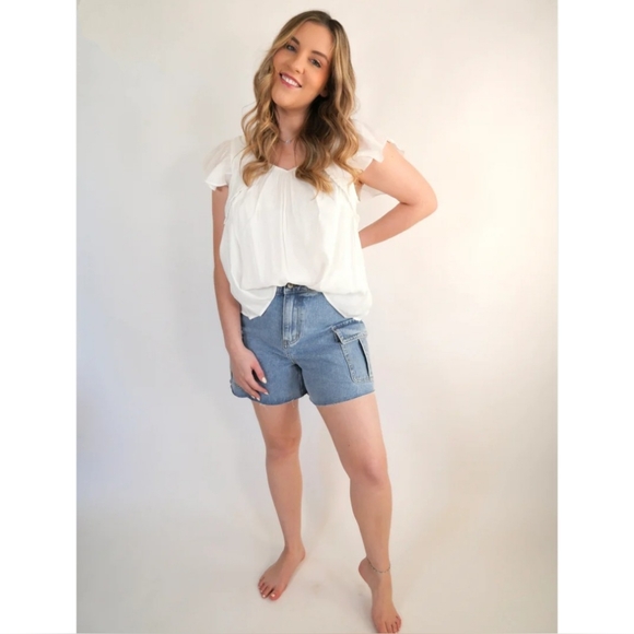 Entra white flutter sleeve top size small - Picture 2 of 10